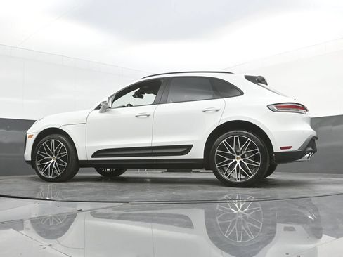 New 2026 Porsche Macan AWD/4WD image 36