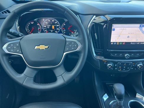 Used 2023 Chevrolet Traverse Premier AWD/4WD image 11