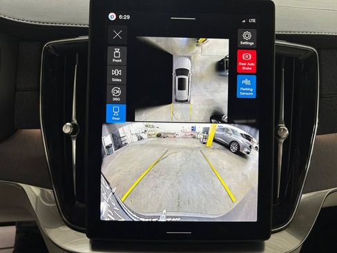 Certified 2026 Volvo XC90 B6 Ultra AWD/4WD image 24