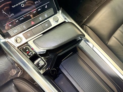 Used 2021 Audi e-tron Premium w/ Convenience Plus Package image 15
