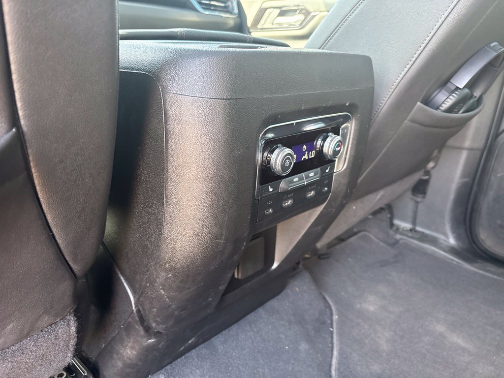 Used 2026 GMC Yukon AT4 w/ AT4 Premium Plus Package AWD/4WD image 21