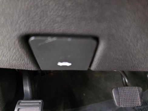 Used 2015 Chevrolet Colorado LT w/ Luxury Package RWD image 22