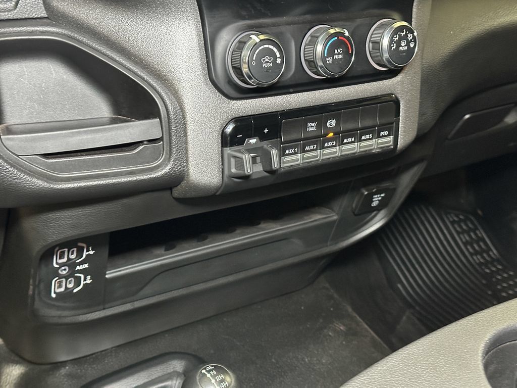 Used 2024 RAM 3500 Tradesman AWD/4WD image 30