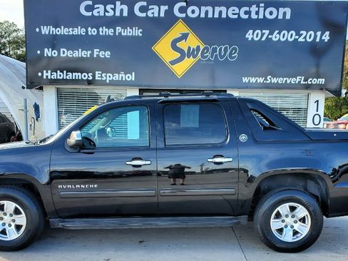 Used 2013 Chevrolet Avalanche LT w/ All-Star Edition image 9