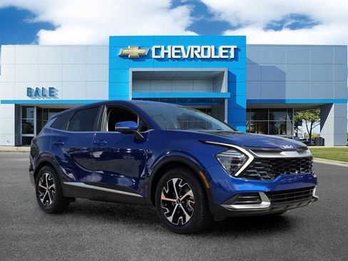 Used 2025 Kia Sportage EX FWD image 1