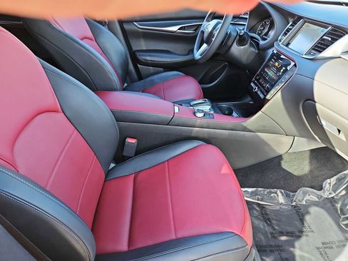 Used 2023 INFINITI QX50 Sport image 22