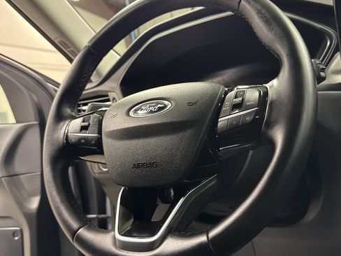 Used 2024 Ford Escape SE image 10