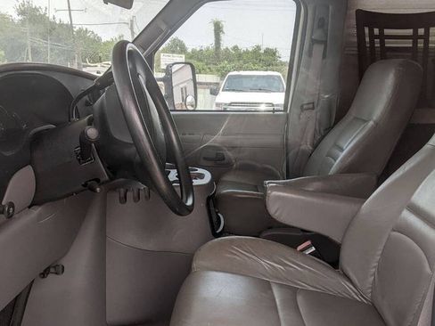 Used 2002 Ford E-450 and Econoline 450 RWD image 28