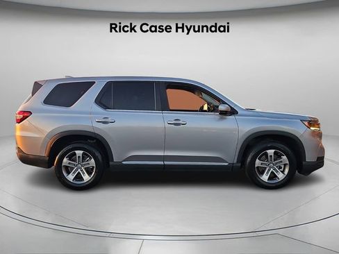 Used 2023 Honda Pilot EX-L image 4