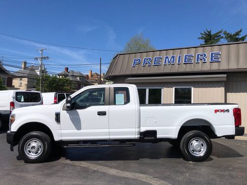 Used 2019 Ford F250 XL w/ Power Equipment Group AWD/4WD image 2