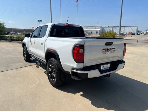 Used 2025 GMC Canyon Elevation w/ Convenience Package RWD image 3