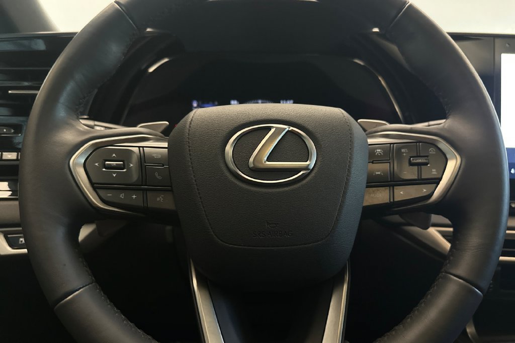 Certified 2023 Lexus RX 350 FWD w/ Cold Area Package image 23