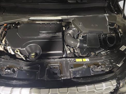 Used 2020 Land Rover Discovery Sport SE AWD/4WD image 30