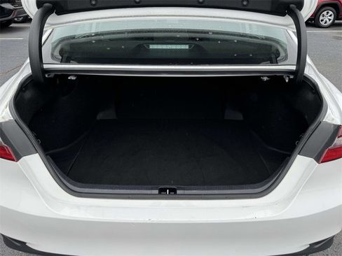 Used 2024 Toyota Camry LE image 15