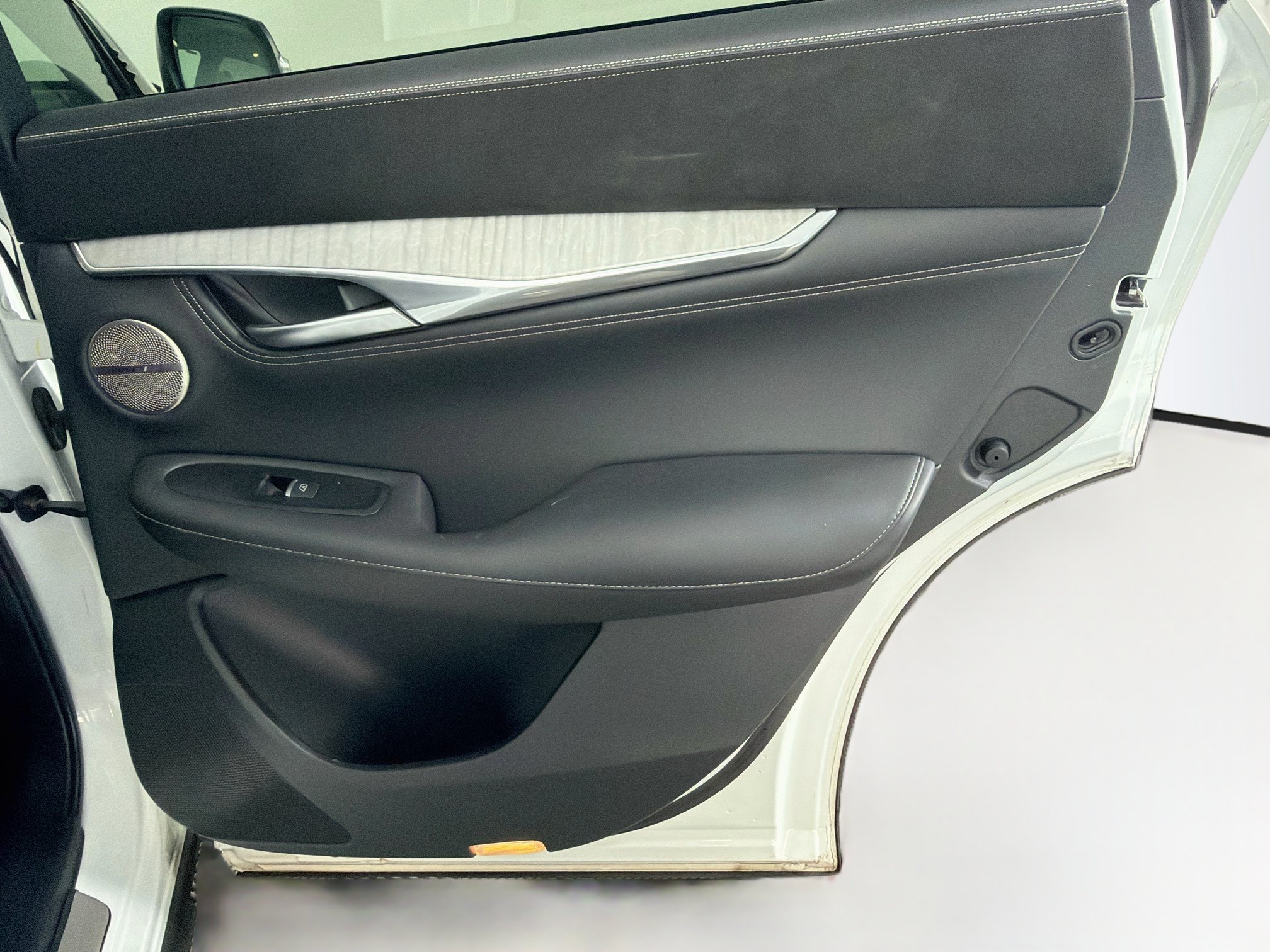 Used 2023 INFINITI QX50 Sensory FWD image 32
