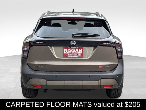 New 2026 Nissan Kicks SR w/ SR Premium Package AWD/4WD image 10
