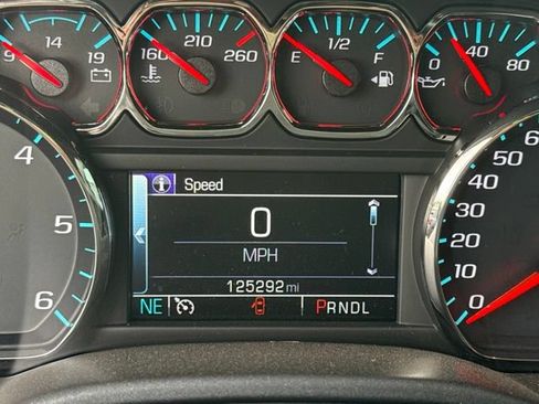 Used 2018 Chevrolet Silverado 1500 LT w/ Texas Edition AWD/4WD image 6