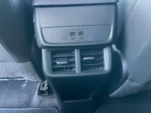 Used 2025 Chevrolet Equinox LT image 22