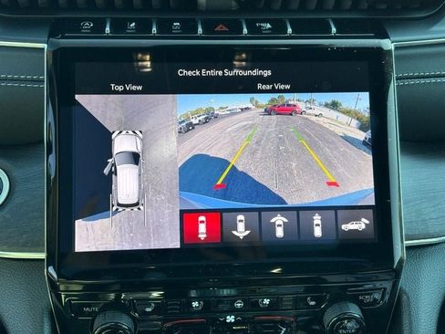 New 2025 Jeep Grand Cherokee Overland w/ Adv Protech Group III AWD/4WD image 15