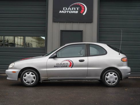 Used 2001 Daewoo Lanos S image 4
