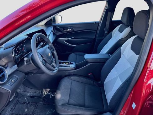 Used 2026 Chevrolet Trax LS FWD image 19