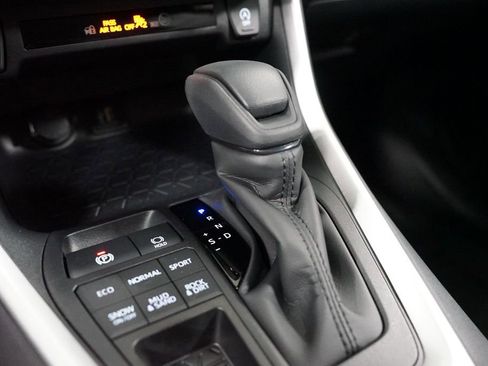 New 2025 Toyota RAV4 XLE image 21