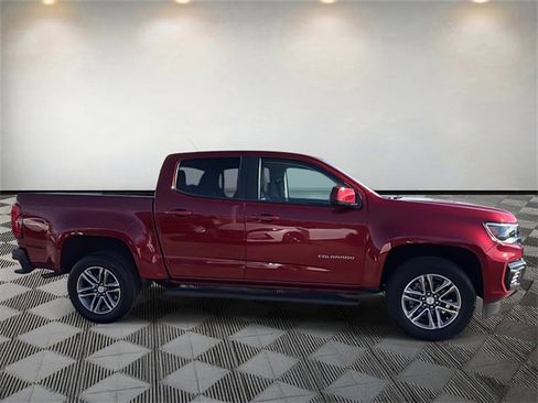 Used 2022 Chevrolet Colorado W/T w/ Custom Special Edition image 4