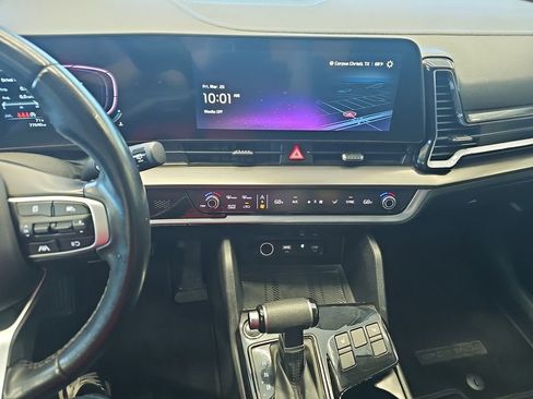 Certified 2023 Kia Sportage EX image 22