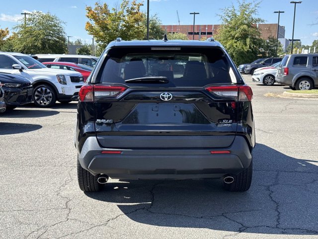 Used 2022 Toyota RAV4 XLE Premium AWD/4WD image 3