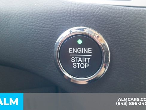 Used 2024 Ford Edge SEL image 33