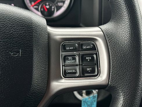 Used 2024 RAM 1500 Classic SLT image 32