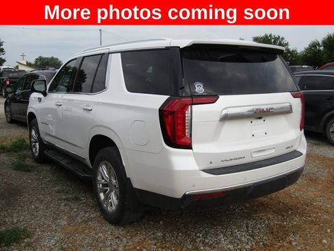 Used 2021 GMC Yukon SLT w/ SLT Luxury Plus Package AWD/4WD image 3