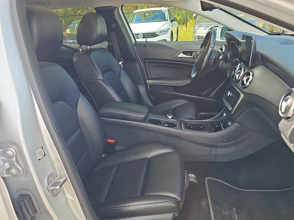 Used 2019 Mercedes-Benz GLA 250 4MATIC image 10
