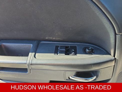 Used 2014 Dodge Challenger SXT image 27