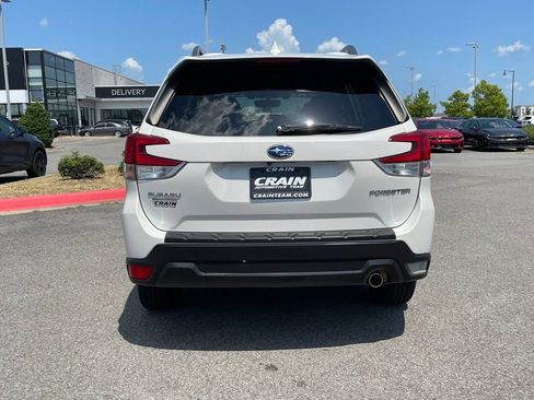 Used 2021 Subaru Forester Limited AWD/4WD image 6