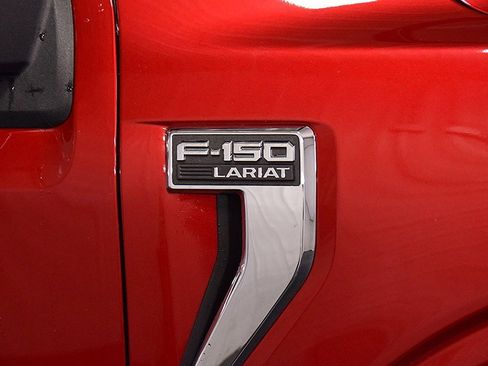 Used 2022 Ford F150 Lariat image 13