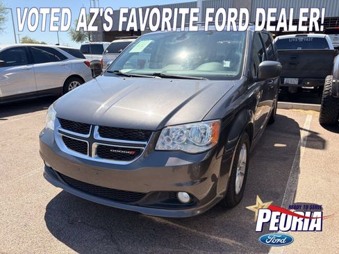 Used 2020 Dodge Grand Caravan SXT FWD image 1