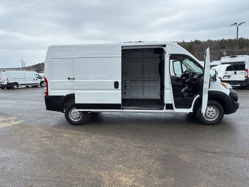 Used 2023 RAM ProMaster 2500 FWD image 10