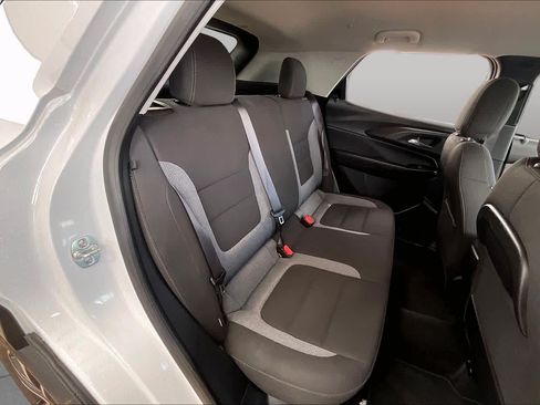 Used 2025 Chevrolet TrailBlazer LT AWD/4WD image 19