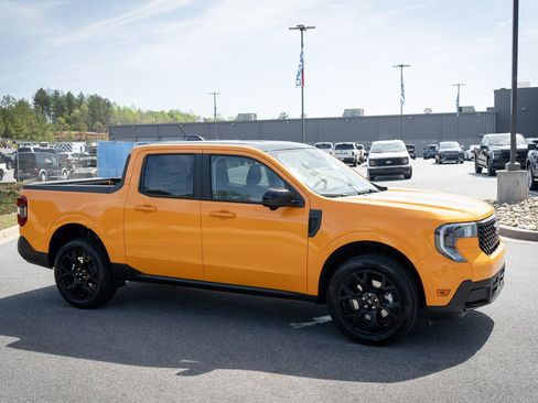 New 2026 Ford Maverick Lariat w/ Black Appearance Package AWD/4WD image 12