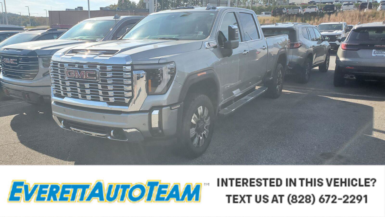 Used 2025 GMC Sierra 2500 Denali w/ Denali Reserve Package AWD/4WD image 1