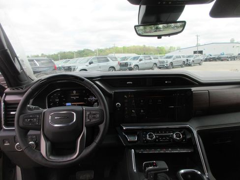 New 2026 GMC Sierra 1500 Denali Ultimate AWD/4WD image 17