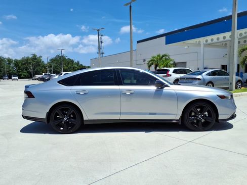 Used 2024 Honda Accord Sport image 16