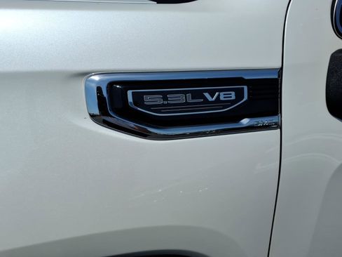 Used 2024 GMC Sierra 1500 SLT w/ X31 Off-Road Package image 8