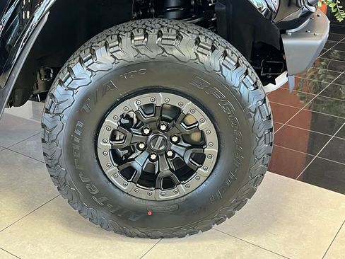 New 2026 Ford Bronco Raptor w/ Interior Carbon Fiber Pack AWD/4WD image 6