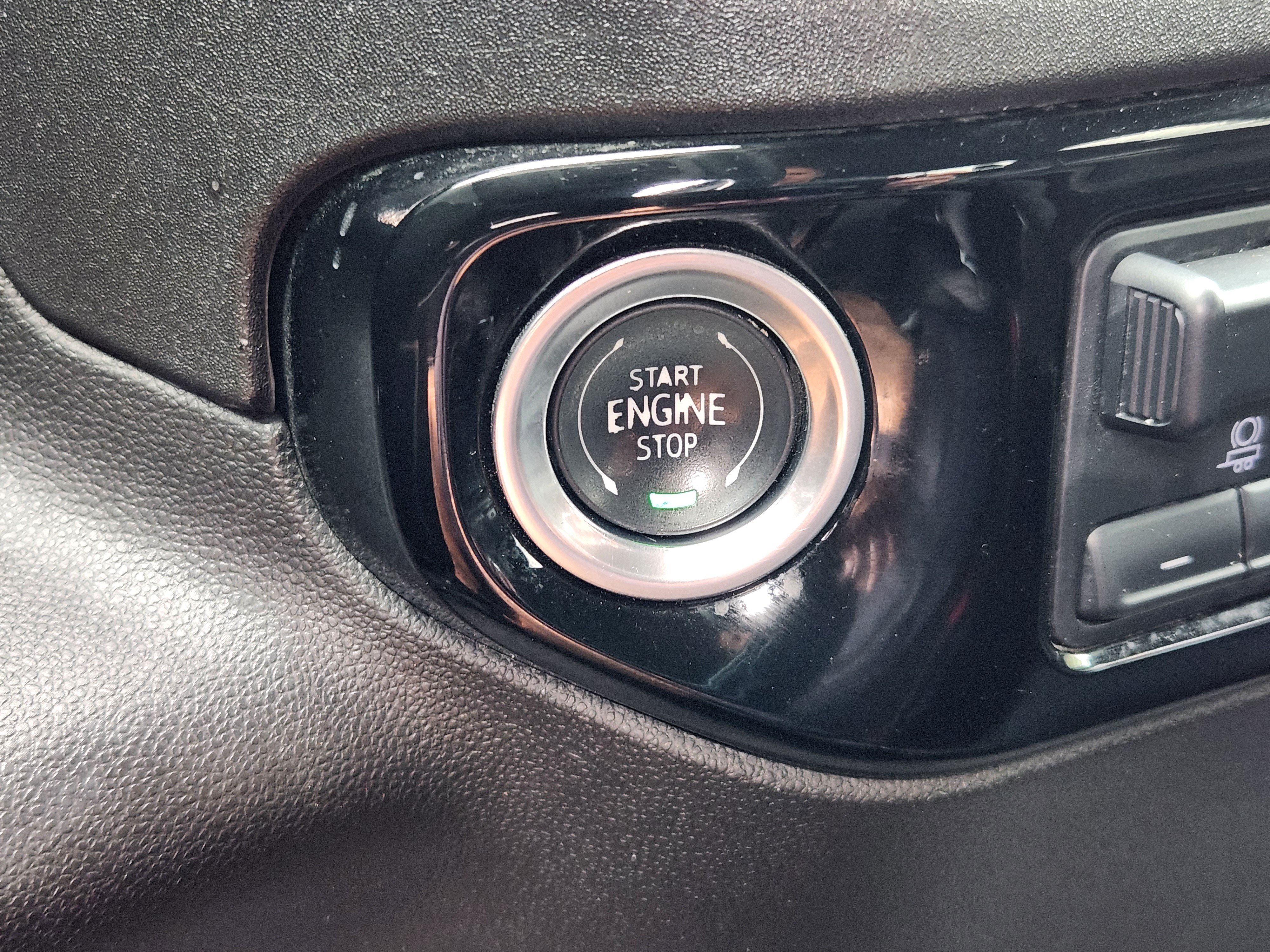 Certified 2025 Chevrolet Silverado 1500 LT RWD image 20