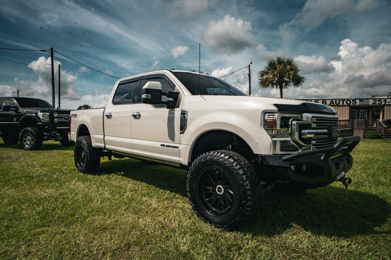 Used 2022 Ford F250 Limited AWD/4WD image 1