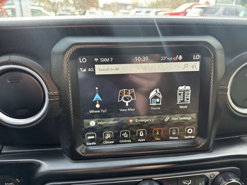 Used 2022 Jeep Wrangler Unlimited Sahara w/ Cold Weather Group image 18