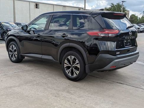 Used 2023 Nissan Rogue SV FWD image 8