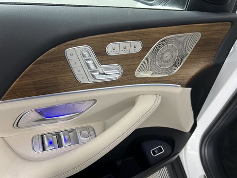New 2025 Mercedes-Benz GLS 450 4MATIC image 19
